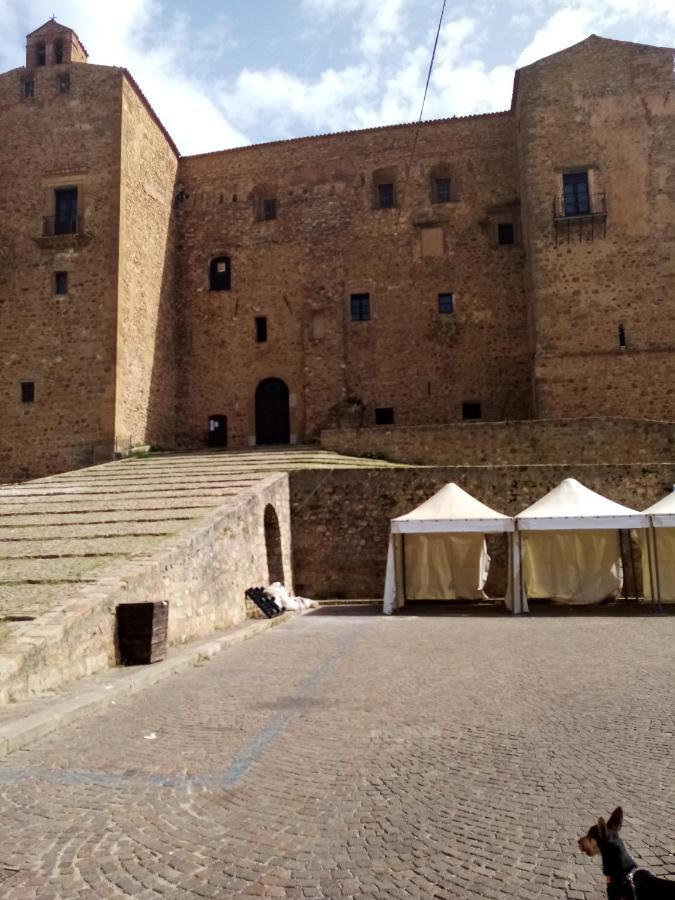 Apartmán Da Giusy Castelbuono  Exteriér fotografie